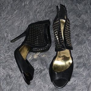 Women’s Jessica Simpson sandals!